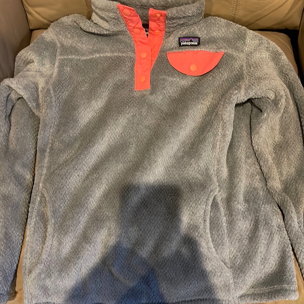 Patagonia size 12(girl) pullover fleece